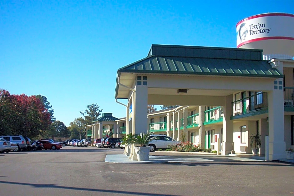 Baymont by Wyndham Troy