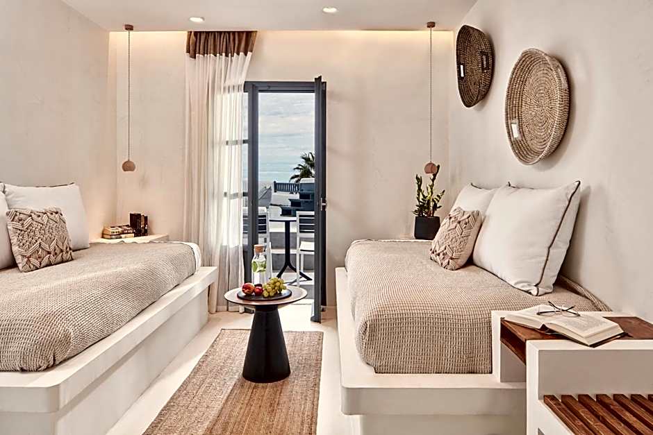 Parian Boutique Hotel