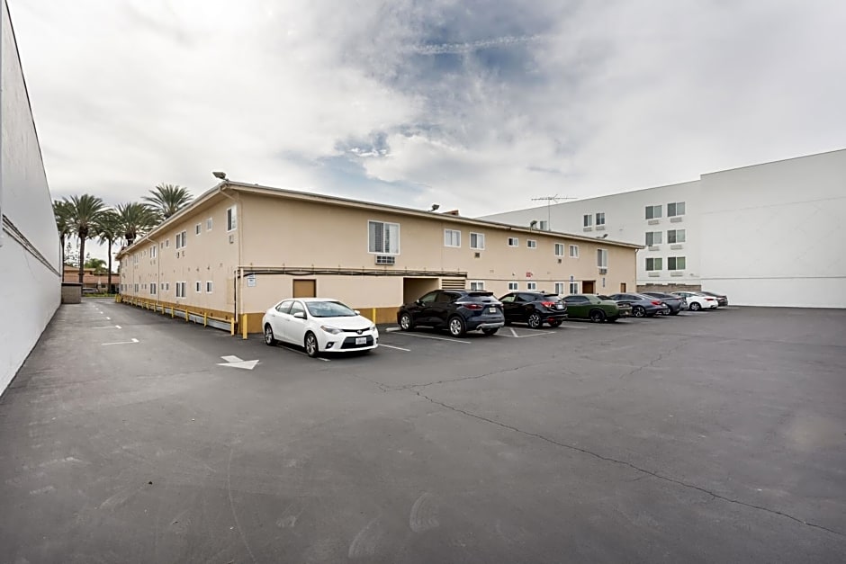 Americas Best Value Inn & Suites Anaheim