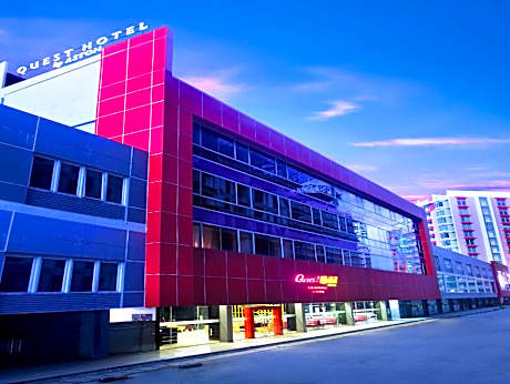 Quest Hotel Balikpapan by ASTON