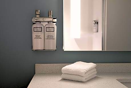 Premium Queen Room with Two Queen Beds
