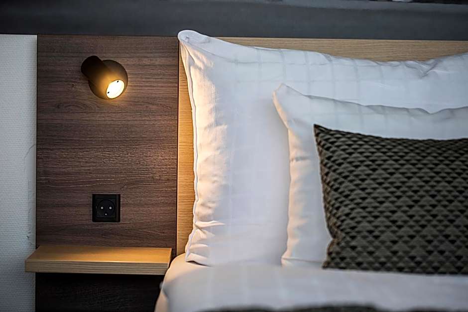 Best Western Plus Airport Hotel