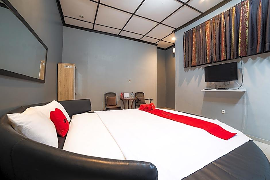 RedDoorz Syariah near RRI Malang