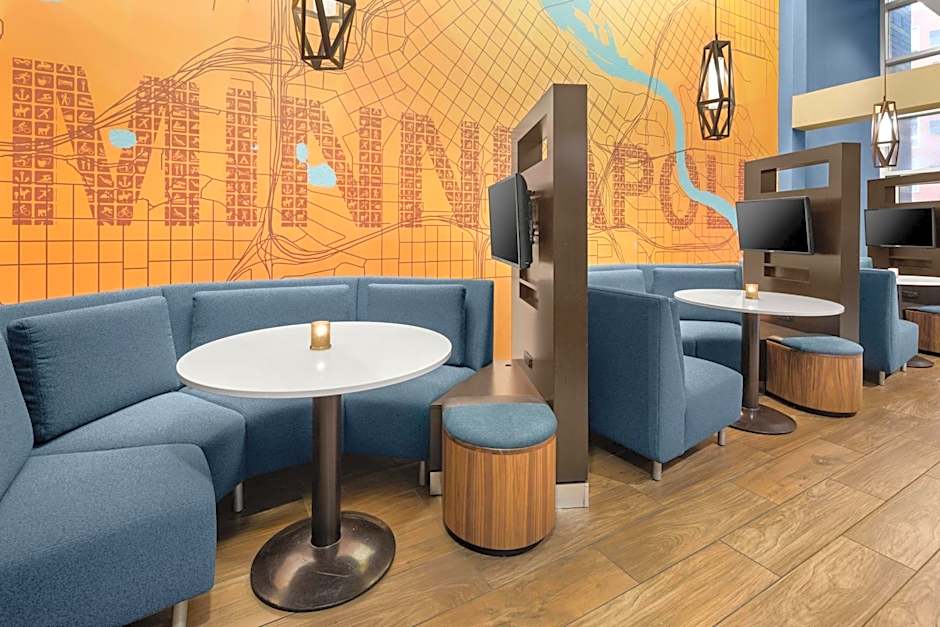 Courtyard by Marriott Minneapolis Downtown