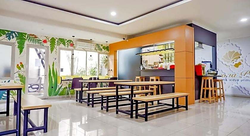 OYO Life 93383 Wisma Kencana Puteri