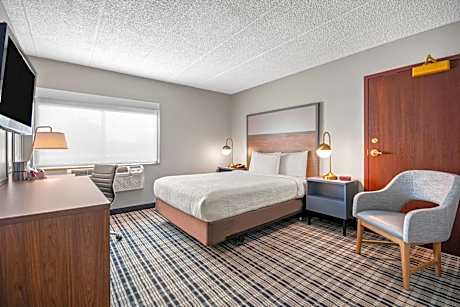 Queen Room with Two Queen Beds - Accessible/Non-Smoking