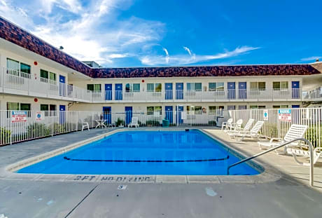 Motel 6-Moses Lake, WA