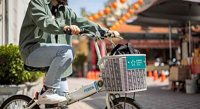 Kindness Hotel Tainan Chihkan Tower