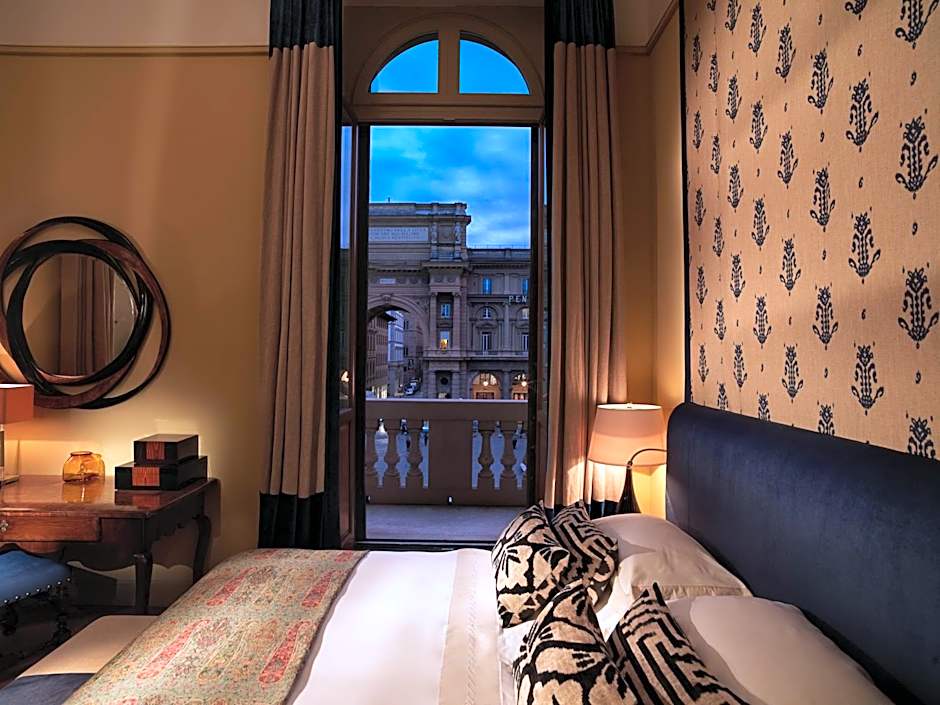 Hotel Savoy