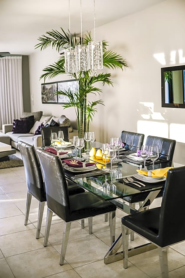 Encanto Riviera Condohotel