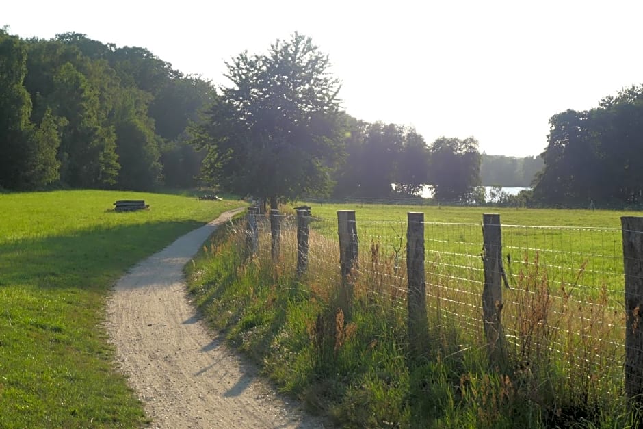 Ferienzimmer Suhrer Seeblick