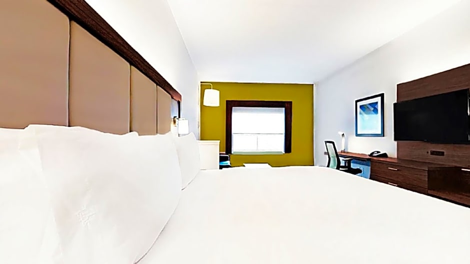 Holiday Inn Express & Suites - Chalmette - New Orleans S, an IHG Hotel