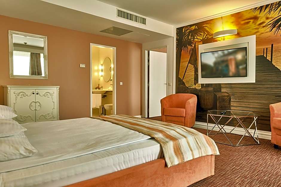 Continental Forum Bucuresti Palatul Parlamentului