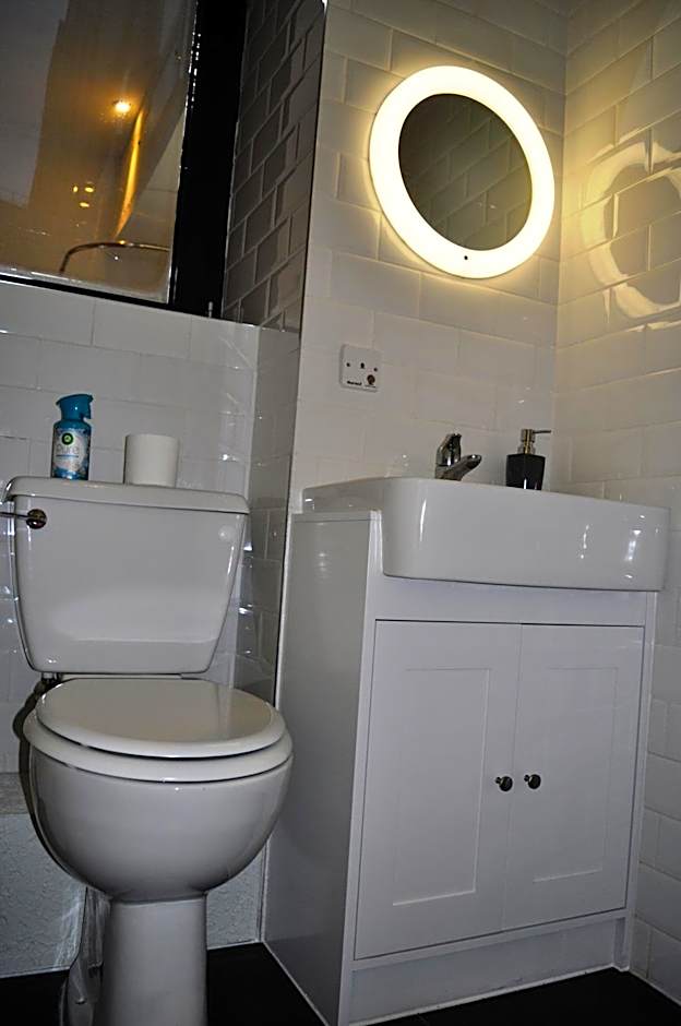 Cosmos Capsule Hub London