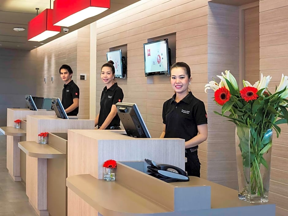 Ibis Bangkok Siam Hotel