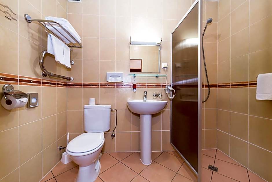 Kolonna Hotel Brigita