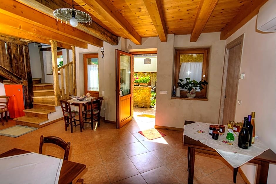 Agriturismo "Antico Borgo"