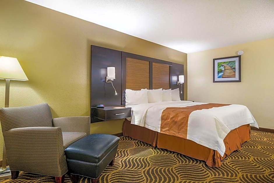 Quality Inn & Suites Florence - Cincinnati South