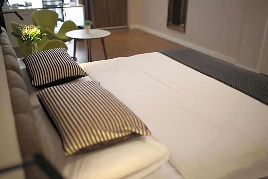 Adresa Suites