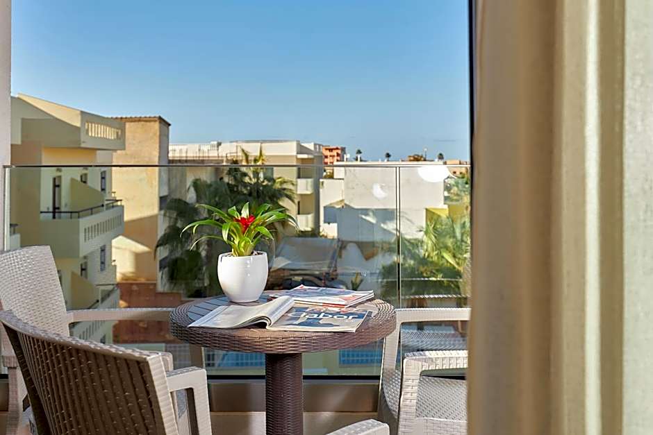 Dionisos Hotel