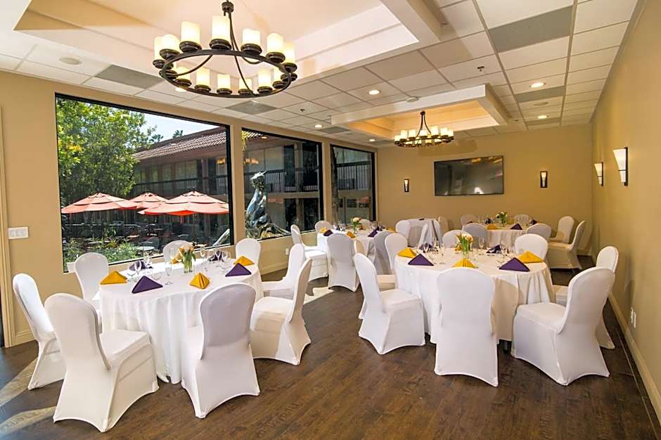 Palm Garden Hotel
