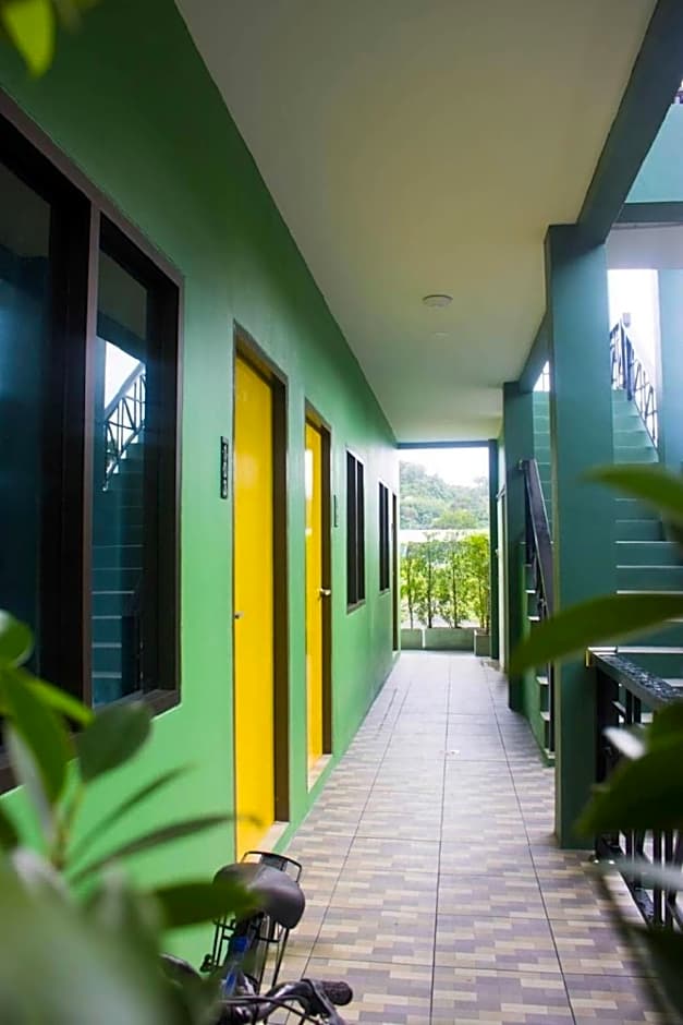 N&N HOUSE Laem Hin