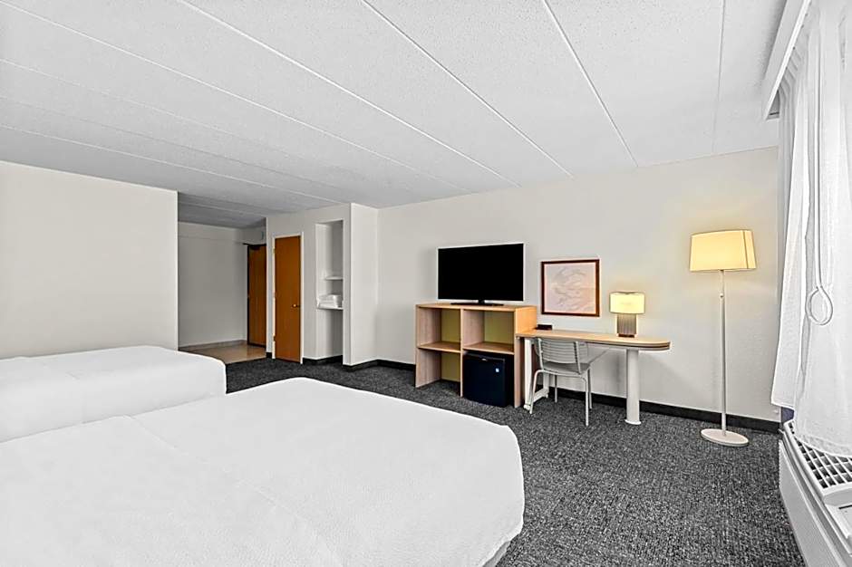 Spark by Hilton Cedar Falls
