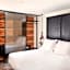 Hotel Gran Derby Suites