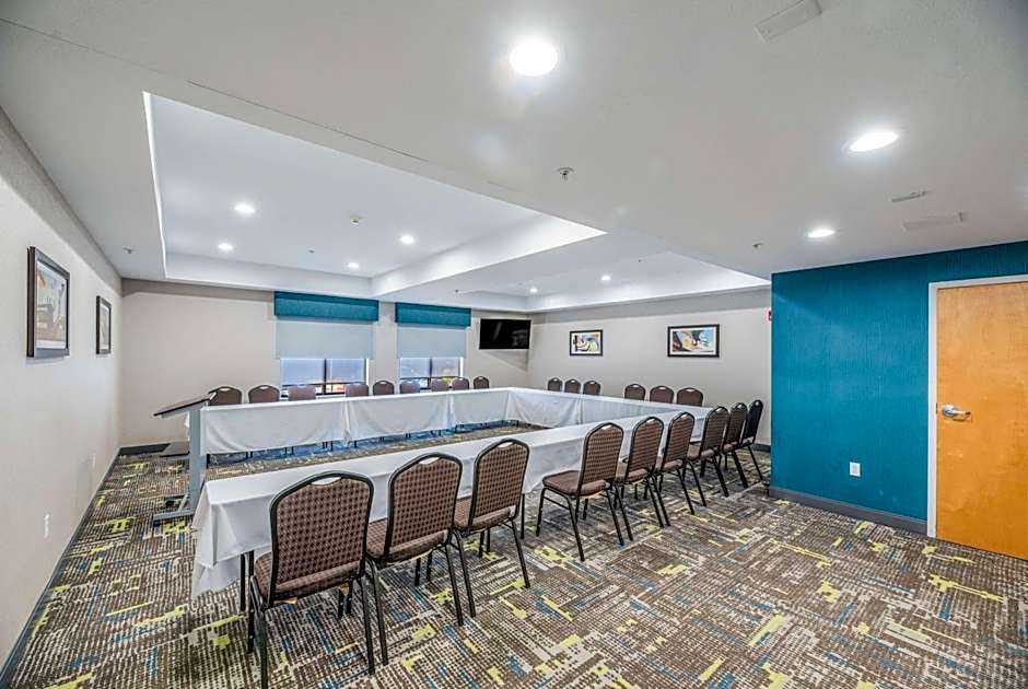 Hampton Inn By Hilton Oakland-Hayward