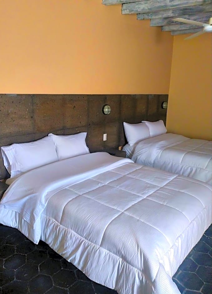 Oxi Hotel