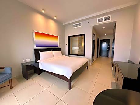 Standard Room with Balcony and Ocean View