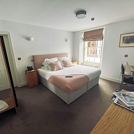 Double Room with Private Bathroom