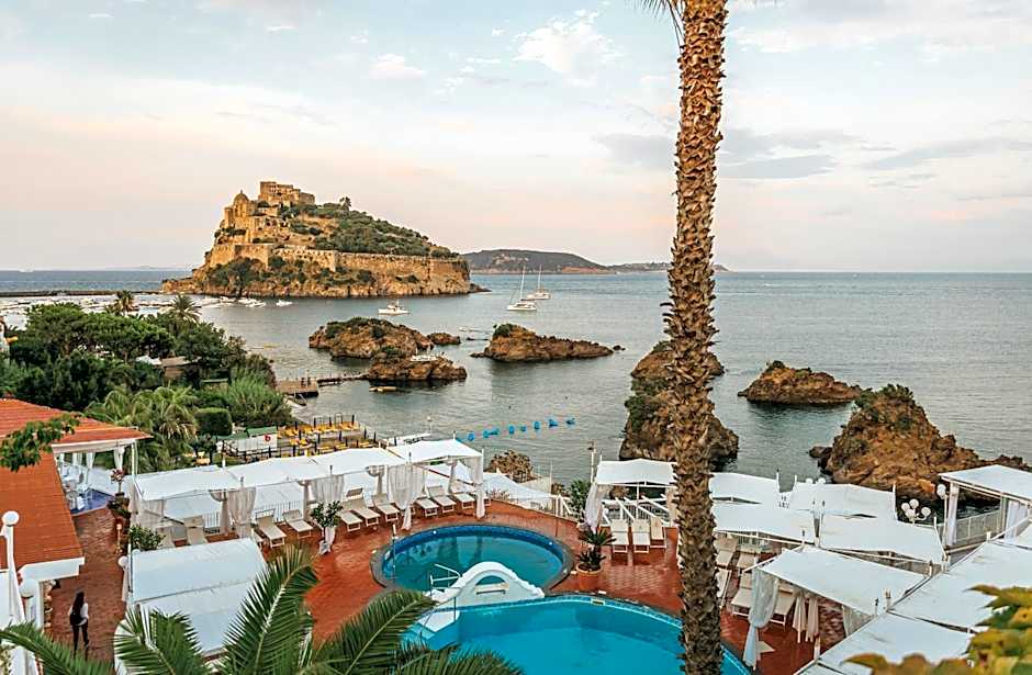 Strand Hotel Delfini