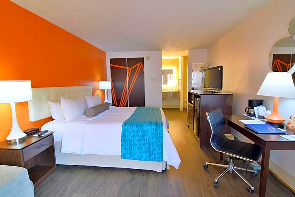 Howard Johnson by Wyndham Ocala FL
