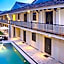 Noordin Mews Hotel