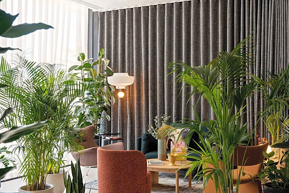 Cove Landmark Pinnacle