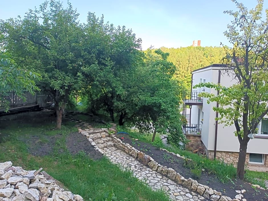 Willa Bona blisko Zamku Królewskiego i Rezerwatu zapraszam na grę miejską Magiczne Chęciny