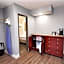 SeaSide Inn & Suites