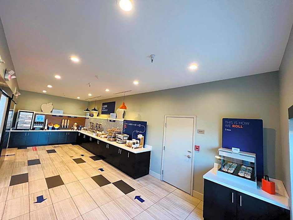 Holiday Inn Express Salinas By IHG