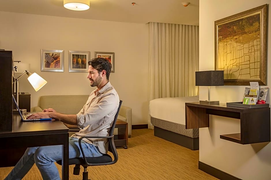 Staybridge Suites Silao By IHG
