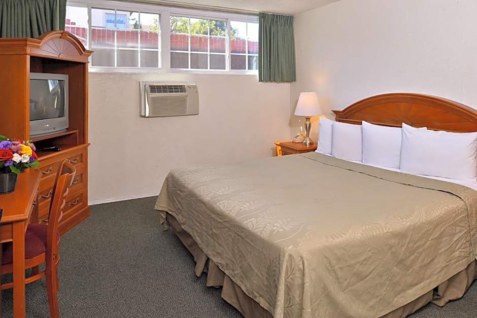 Americas Best Value Inn Loma Lodge