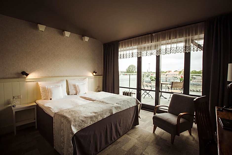Photo 1 of 5 of Junior Suite, Terrace
