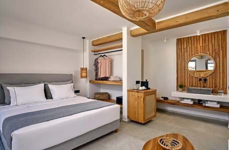 Desert Suite Pool View