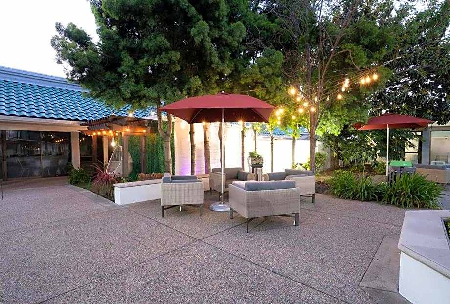 Holiday Inn Dublin - Pleasanton By IHG