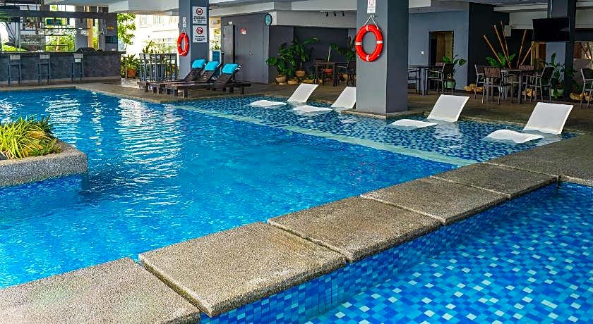 The Waterfront Hotel
