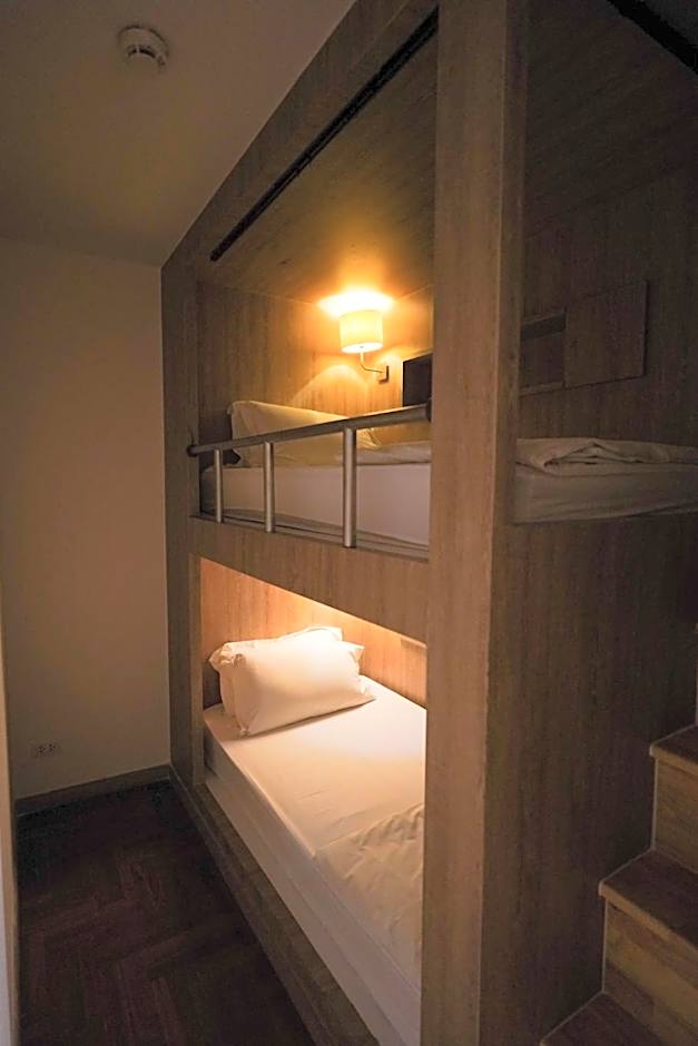 The poshtel Bangkok By Benya