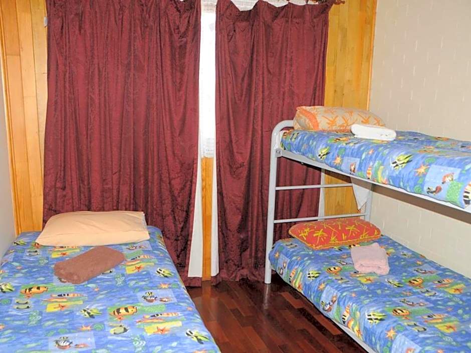 Snowgate Motel + Apartments