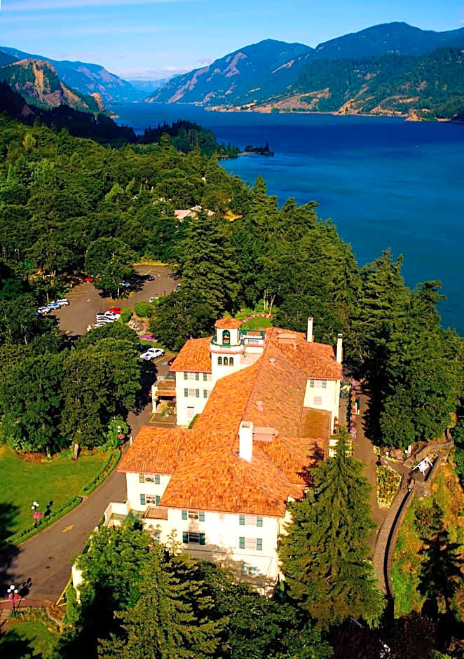 Columbia Gorge Hotel & Spa