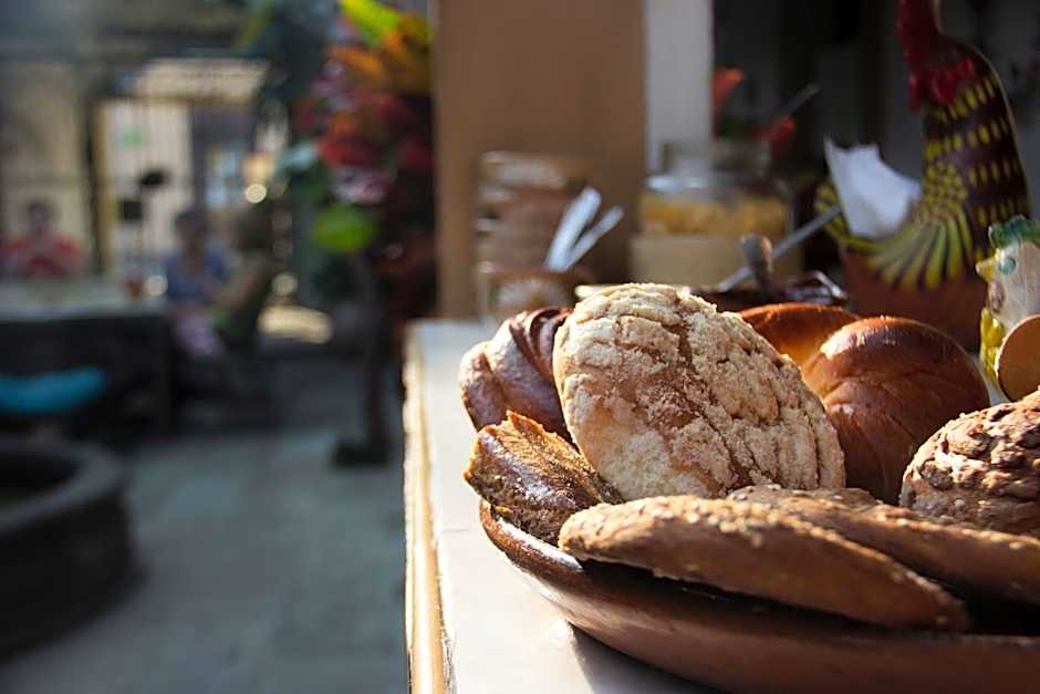 Las Mariposas Hotel & Studios