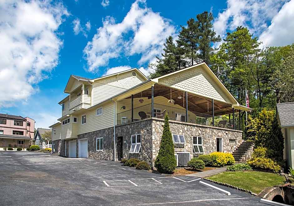 Boxwood Lodge Blowing Rock near Boone-University